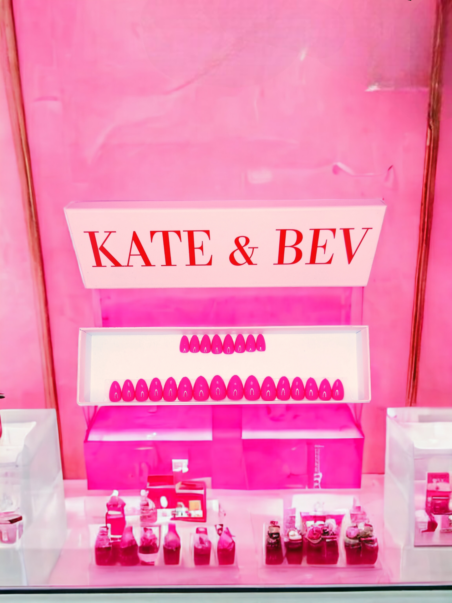 Keep Me Guessing - Handmade Press On Nails