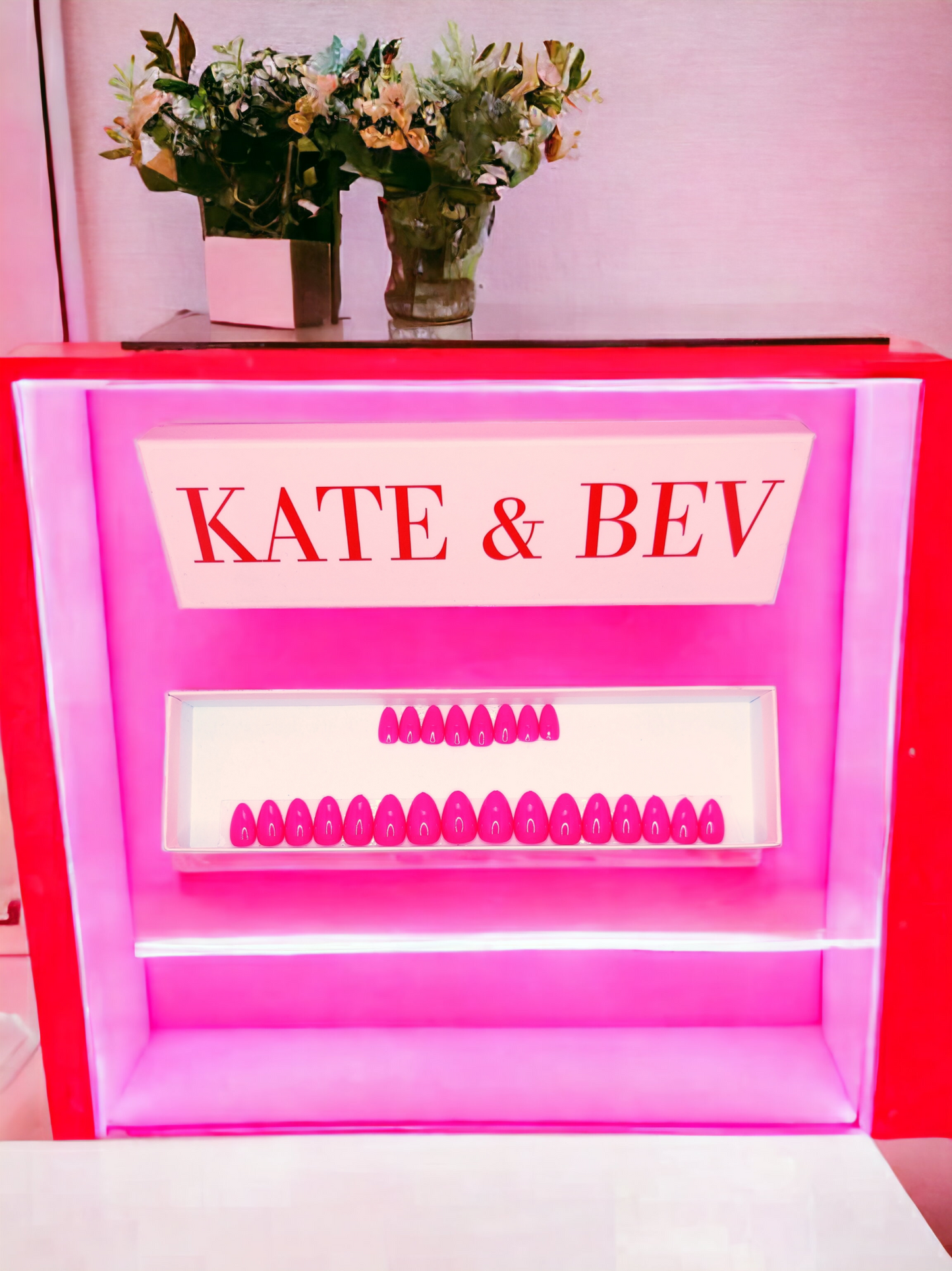 Keep Me Guessing - Handmade Press On Nails