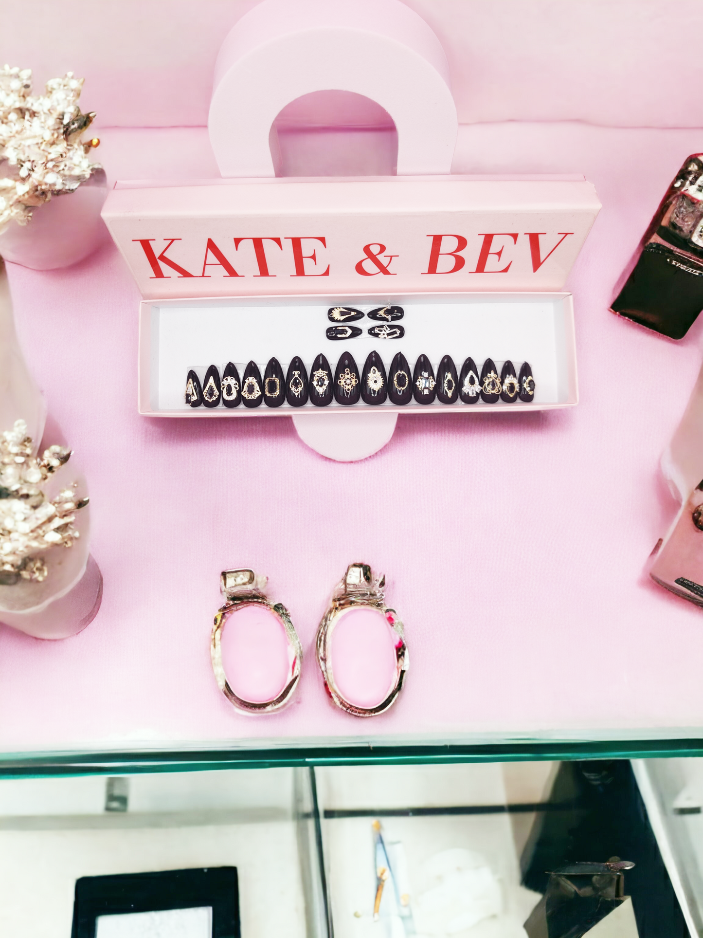 Anna Wintour - Handmade Press On Nails