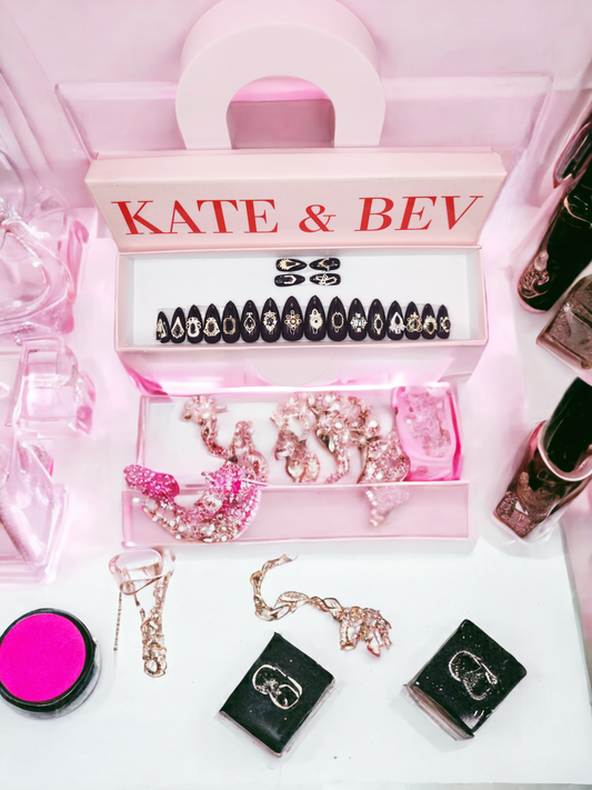 Anna Wintour - Handmade Press On Nails